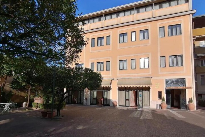 Hotel 15 of 15