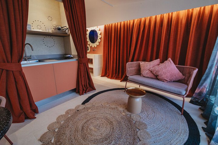 Room 7 of 15