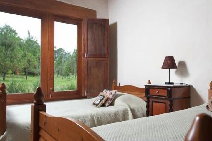 Room 13 of 50
