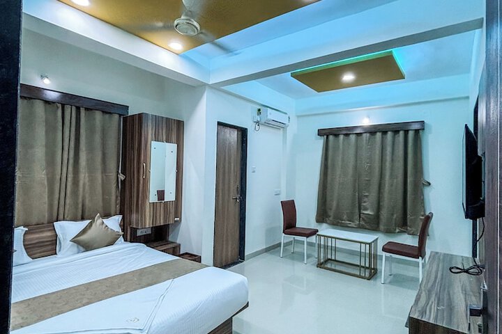 Room 3 of 14