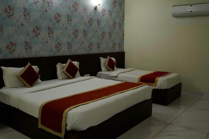 Room 19 of 47