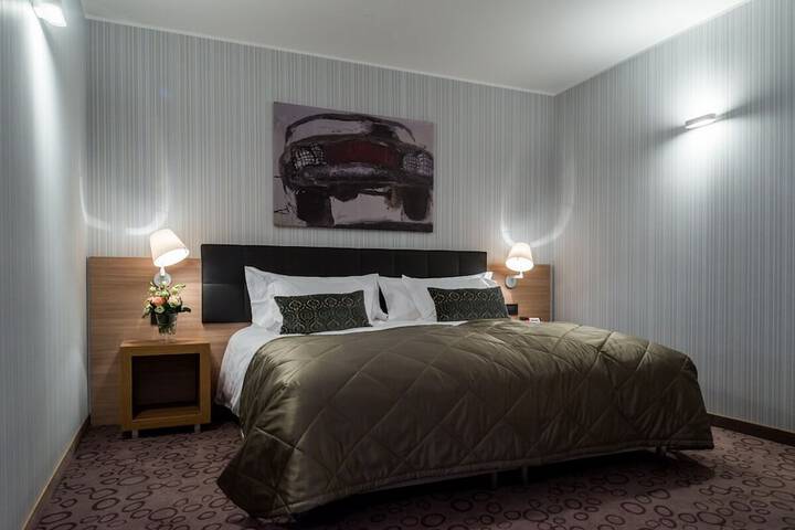 Room 21 of 57