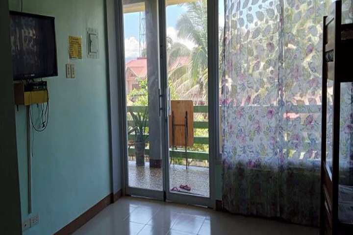 Room 16 of 24