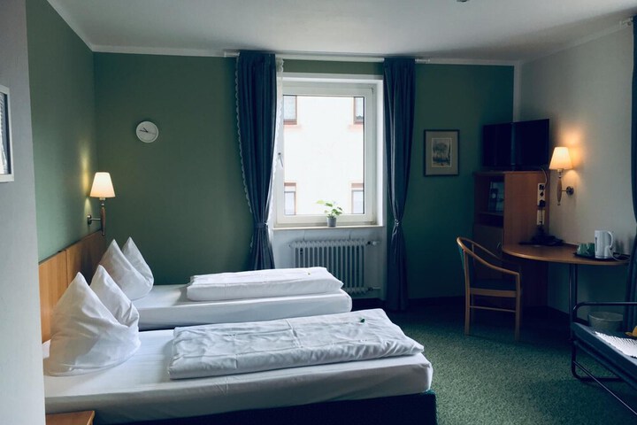Room 26 of 47