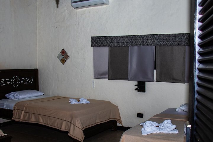 Room 17 of 47