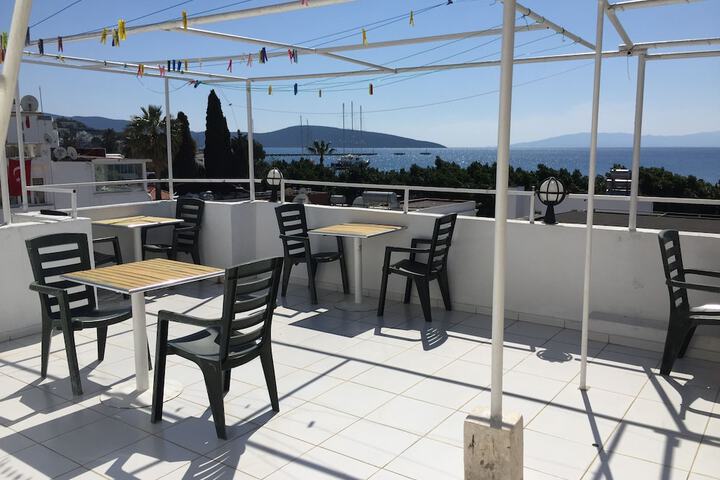 Terrace/Patio 30 of 33