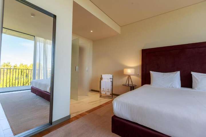 Room 14 of 56