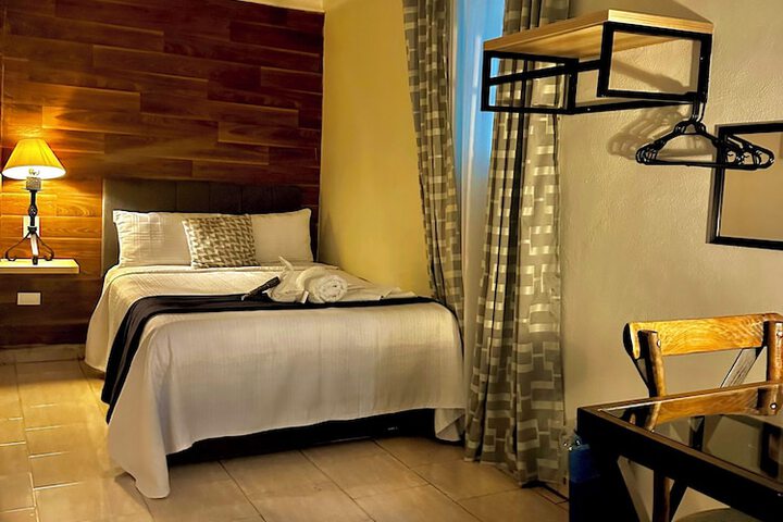 Room 12 of 29
