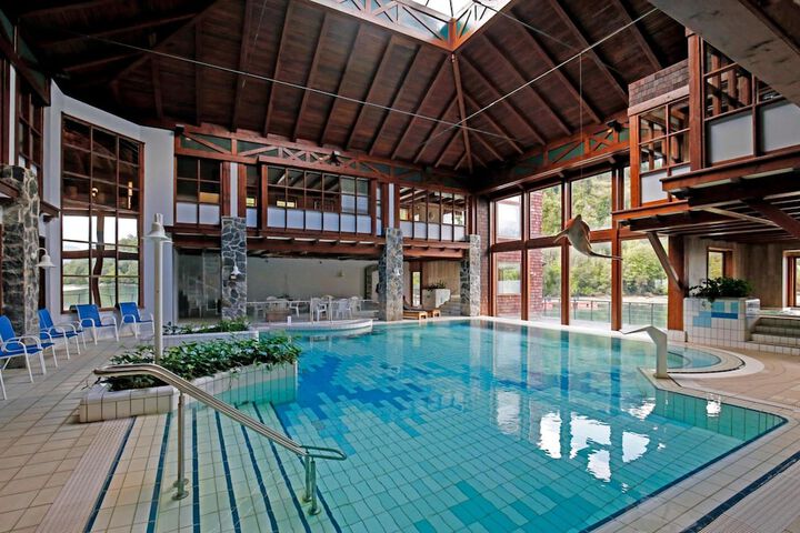 Pool Hotel