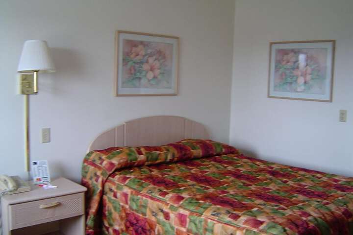 Room 20 of 35
