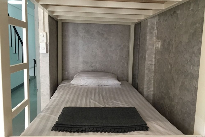Room 2 of 14