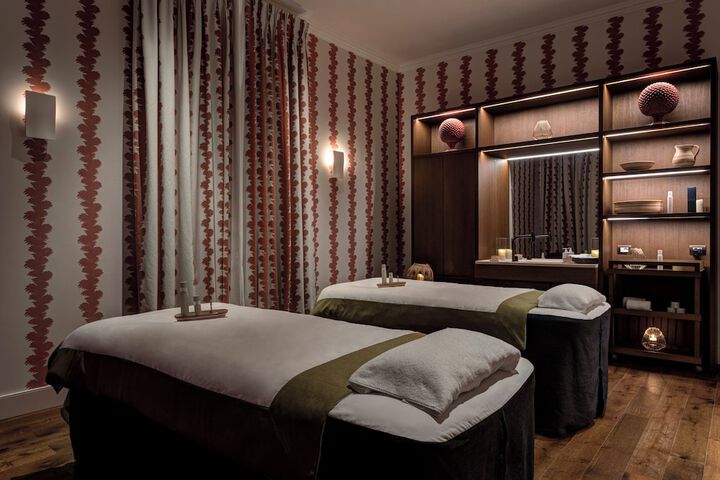 Spa 176 of 310