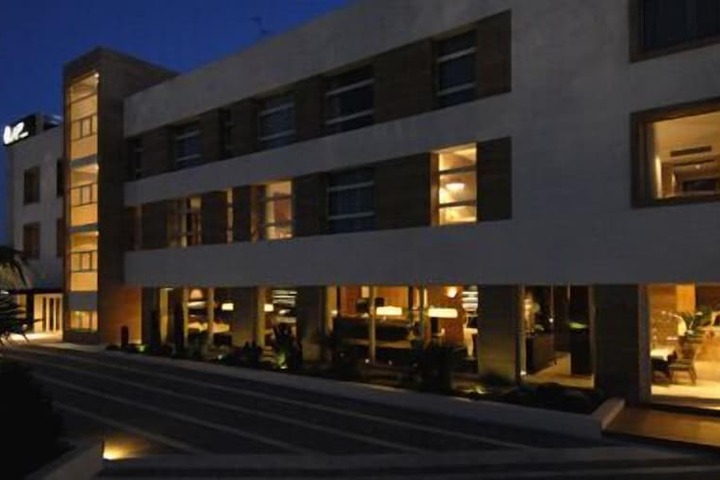 Hotel 32 of 33