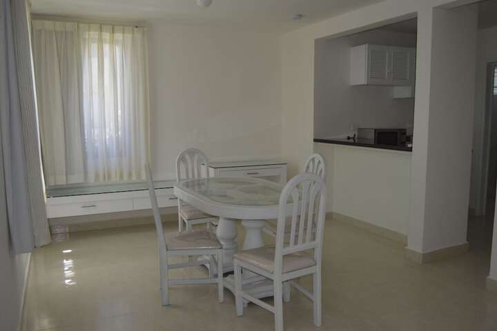 Room 40 of 136