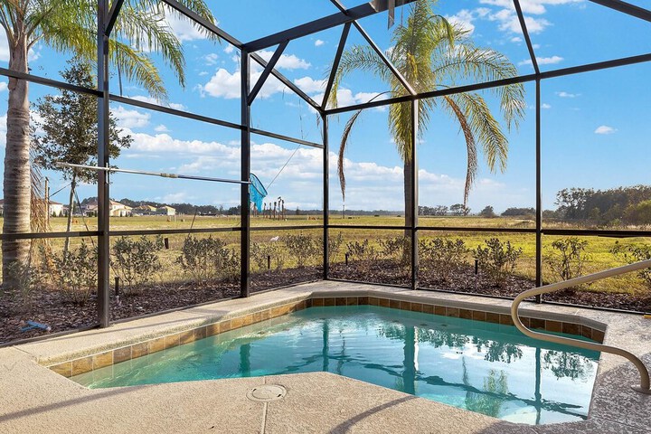 Pool 103 of 129