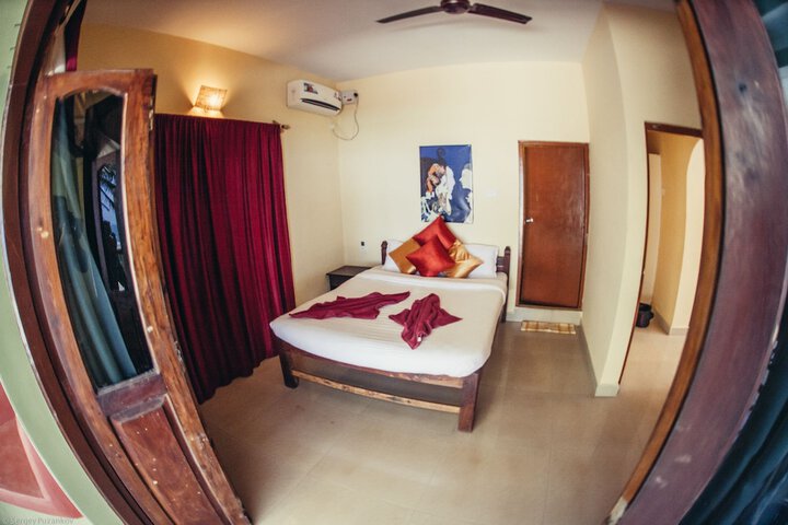 Room 21 of 26