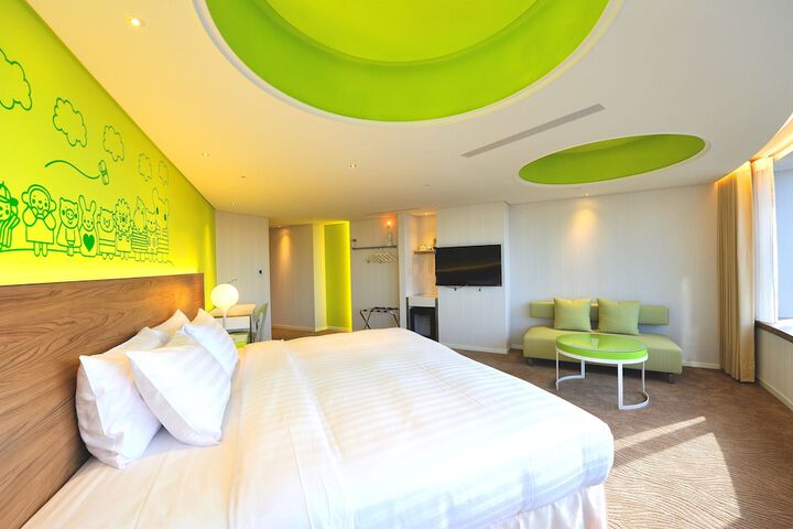 Room 75 of 171
