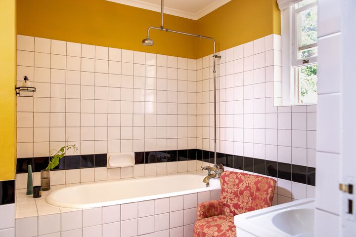 Room 1 of 21
