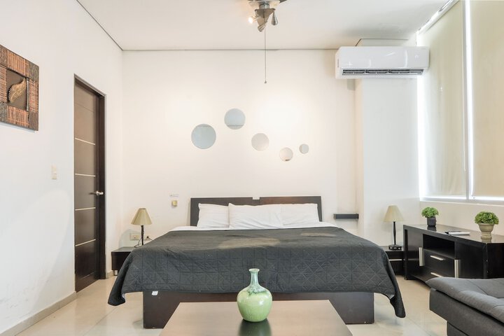 Room 9 of 75