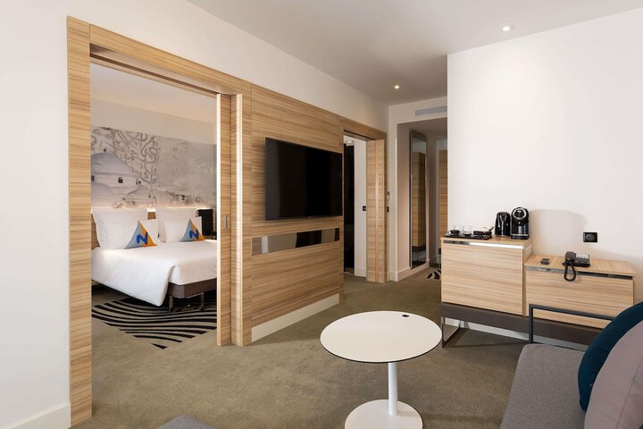 Room 106 of 315