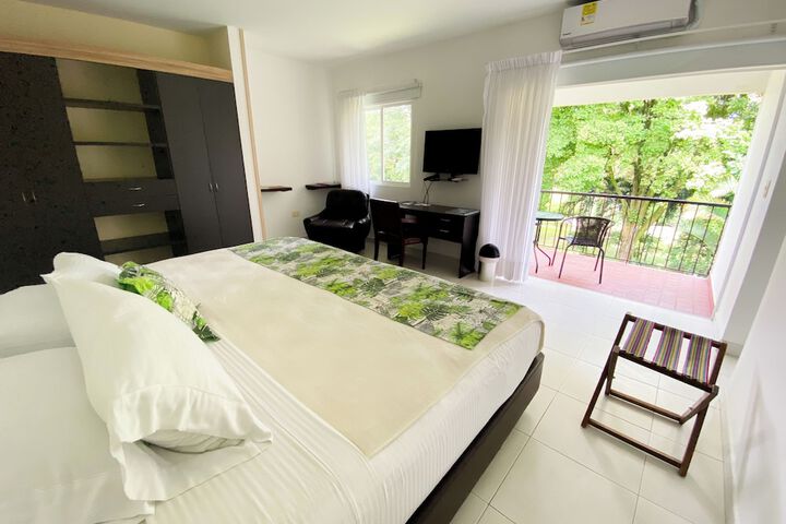 Room 5 of 61