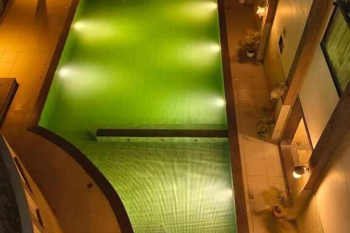 Pool 8 of 17