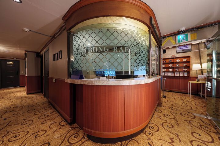 Hotel Interior 4 of 22