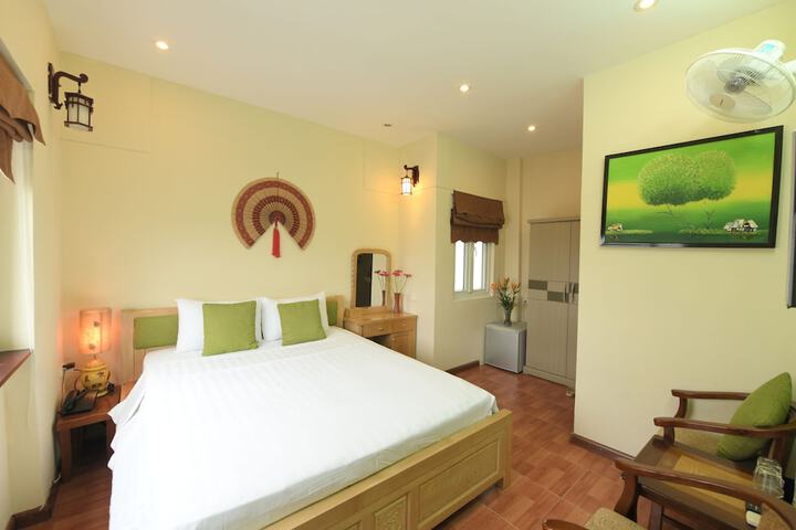 Room 7 of 30