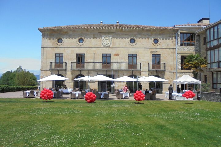 Exterior of Parador De Argomaniz