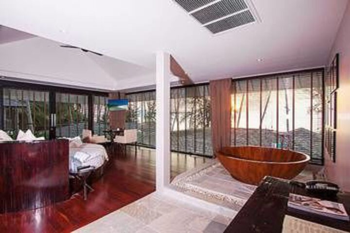 Room 7 of 26