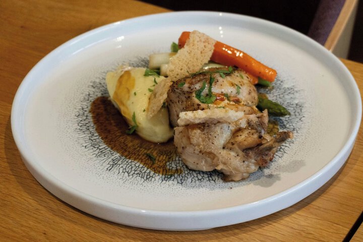 Dining 74 of 135
