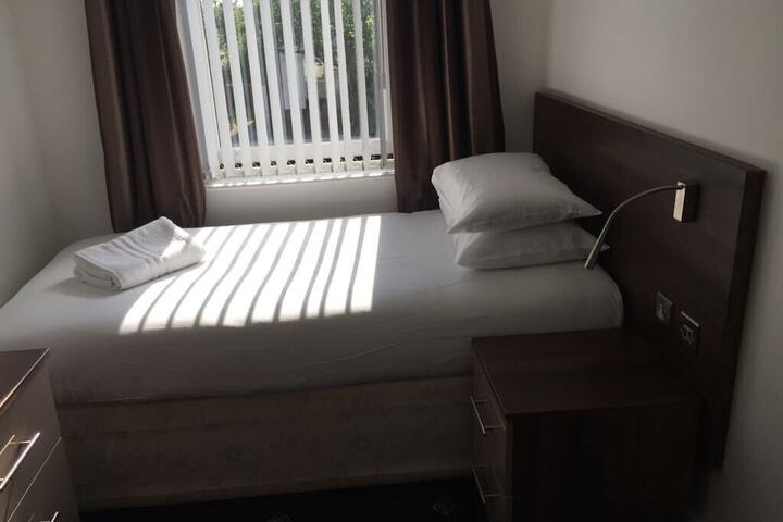 Room 30 of 62