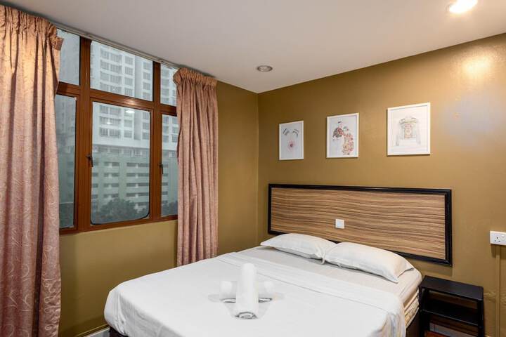 Room 18 of 71