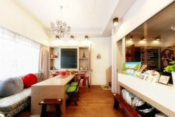 Liuhe Corner House 737