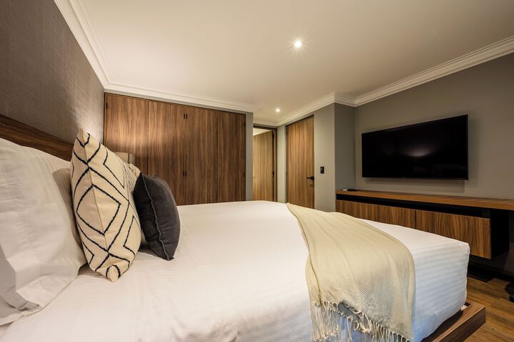 Room 10 of 86