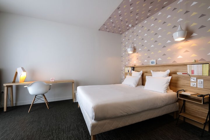 Hôtel et Apparts Marin in Laval