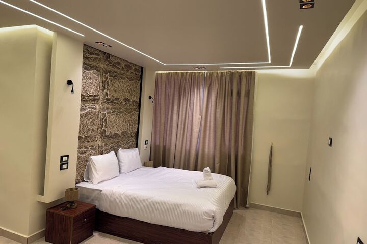 Room 73 of 110