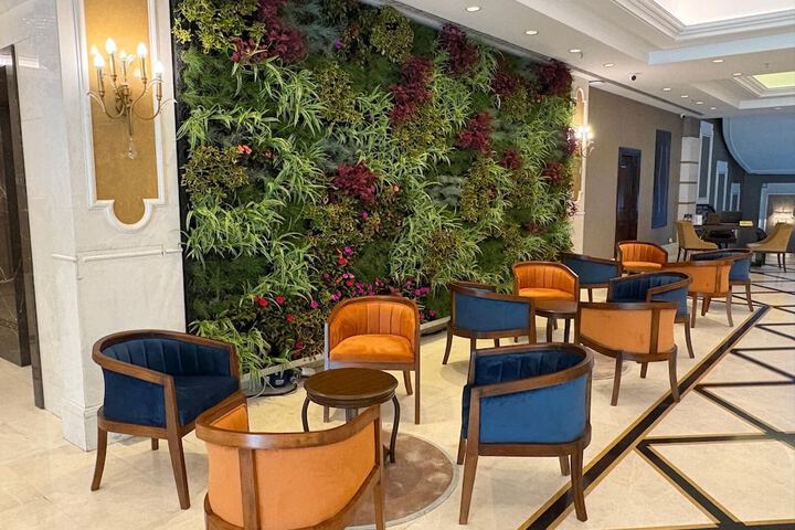 Guest Lobby