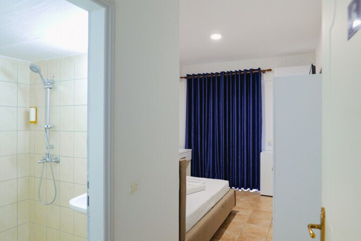 Room 22 of 69