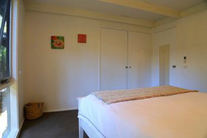 Room 6 of 20