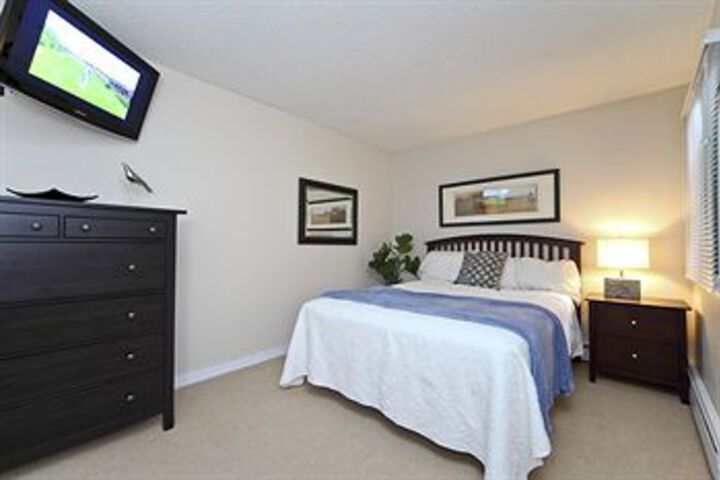 Room 9 of 20