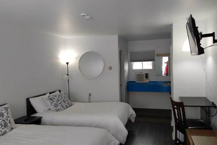 Room 11 of 30