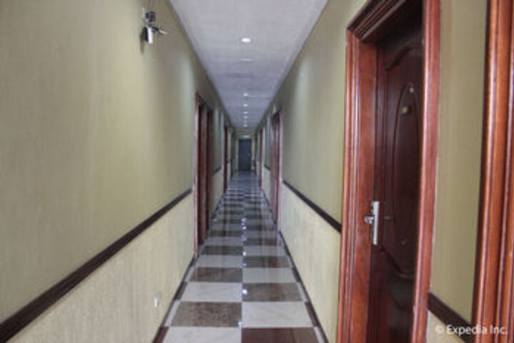 Ballroom/Hall 56 of 79