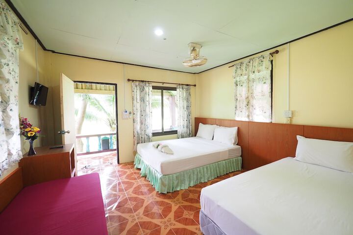 Room 16 of 90
