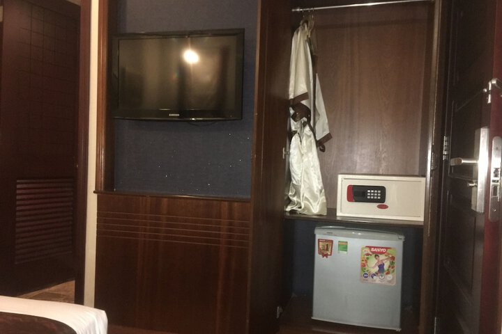 Room 11 of 44