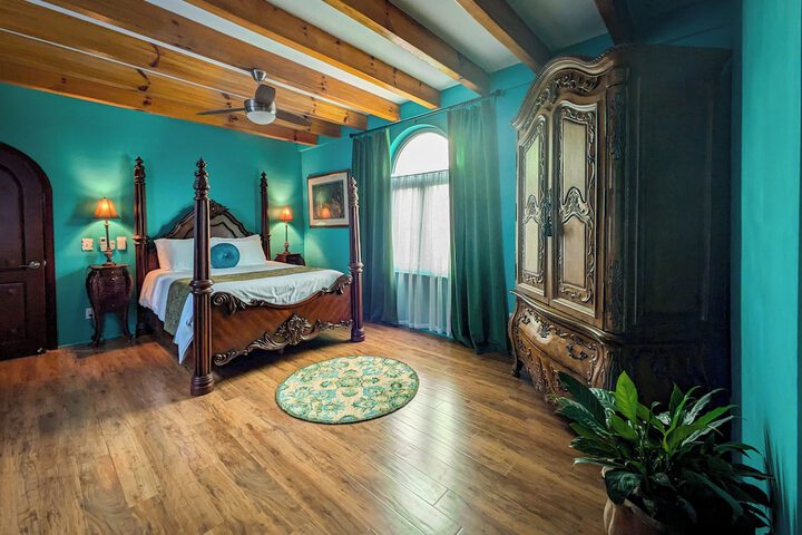 Room 7 of 67