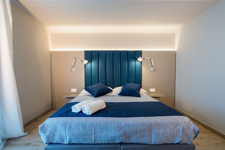 Room 14 of 69