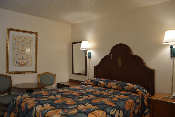 Room 2 of 50