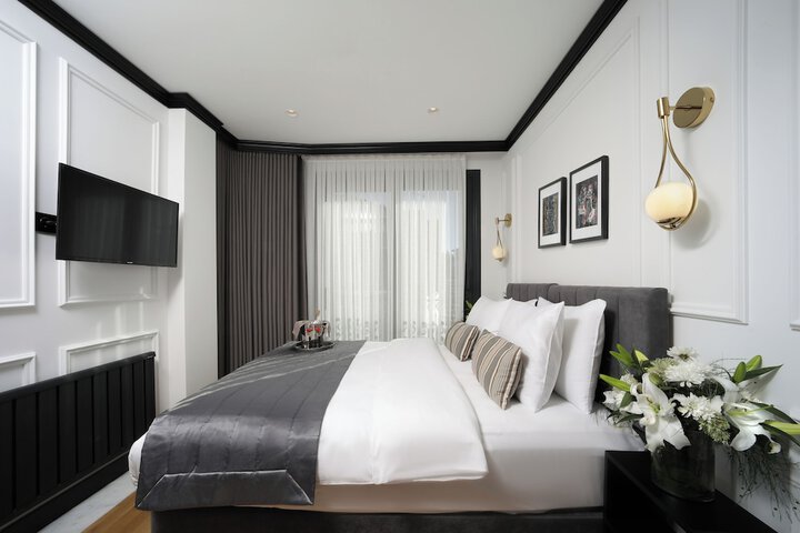 Room 12 of 43