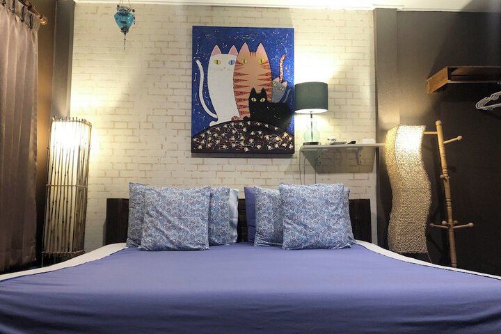 Room 10 of 20